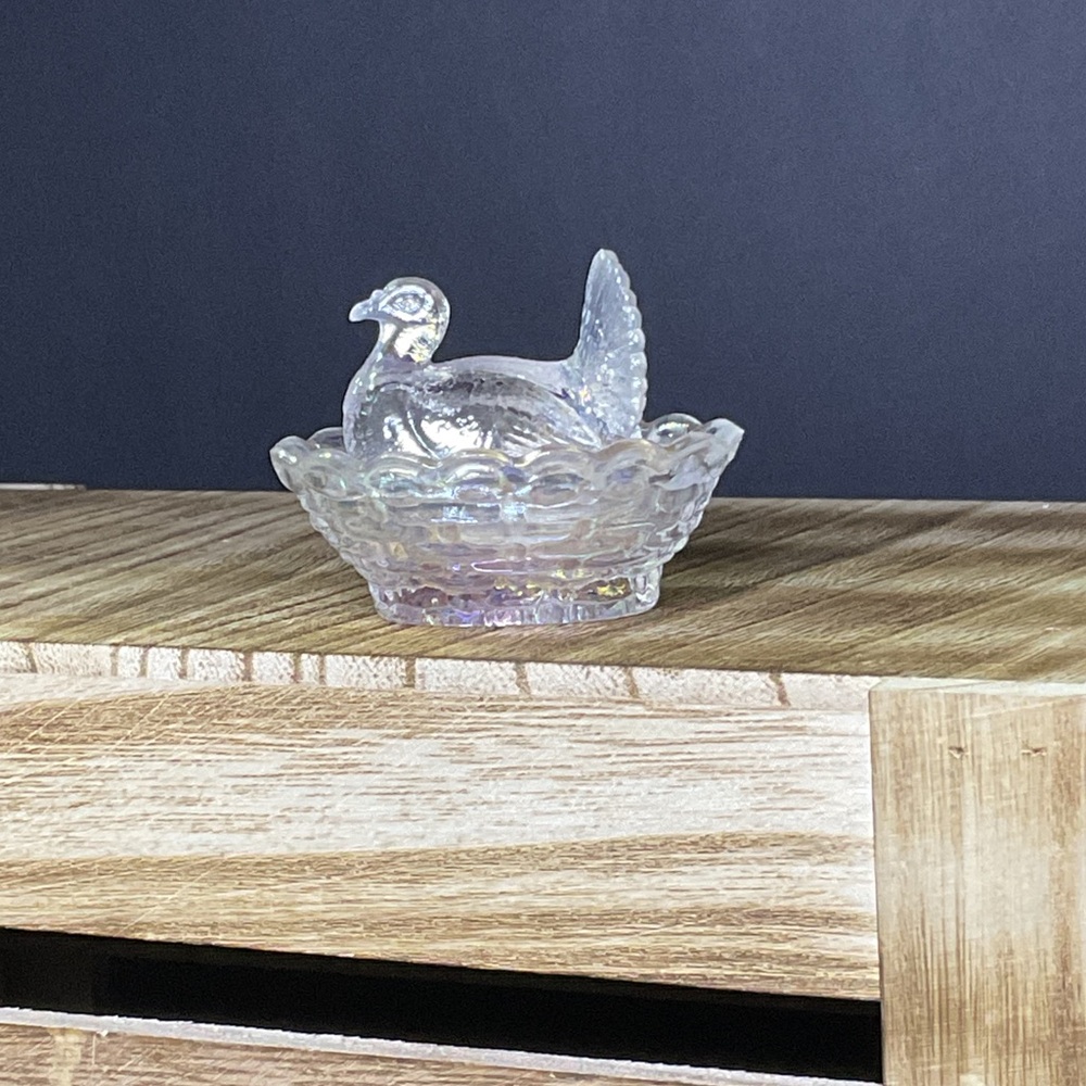 Boyd Iridescent Glass Turkey on nest Salt